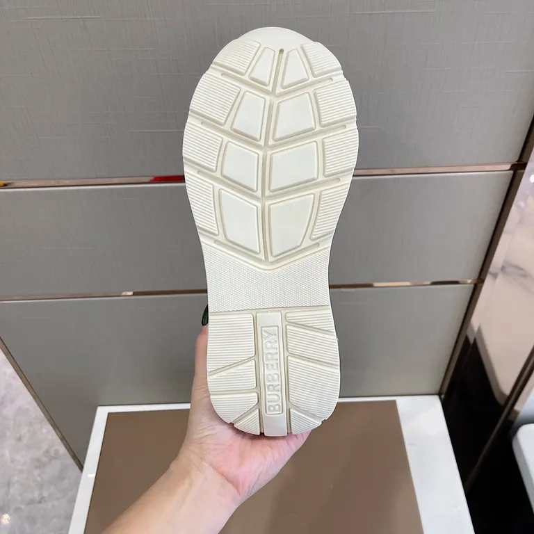 Burberry Shoe 